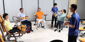 鼓励场馆设置老年人时段 上海体育送出“智慧助老大礼包”