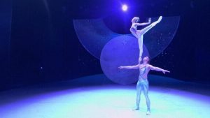 “5G智慧剧院”重塑艺术现场，8K+VR呈现当代杂技剧《化·蝶》